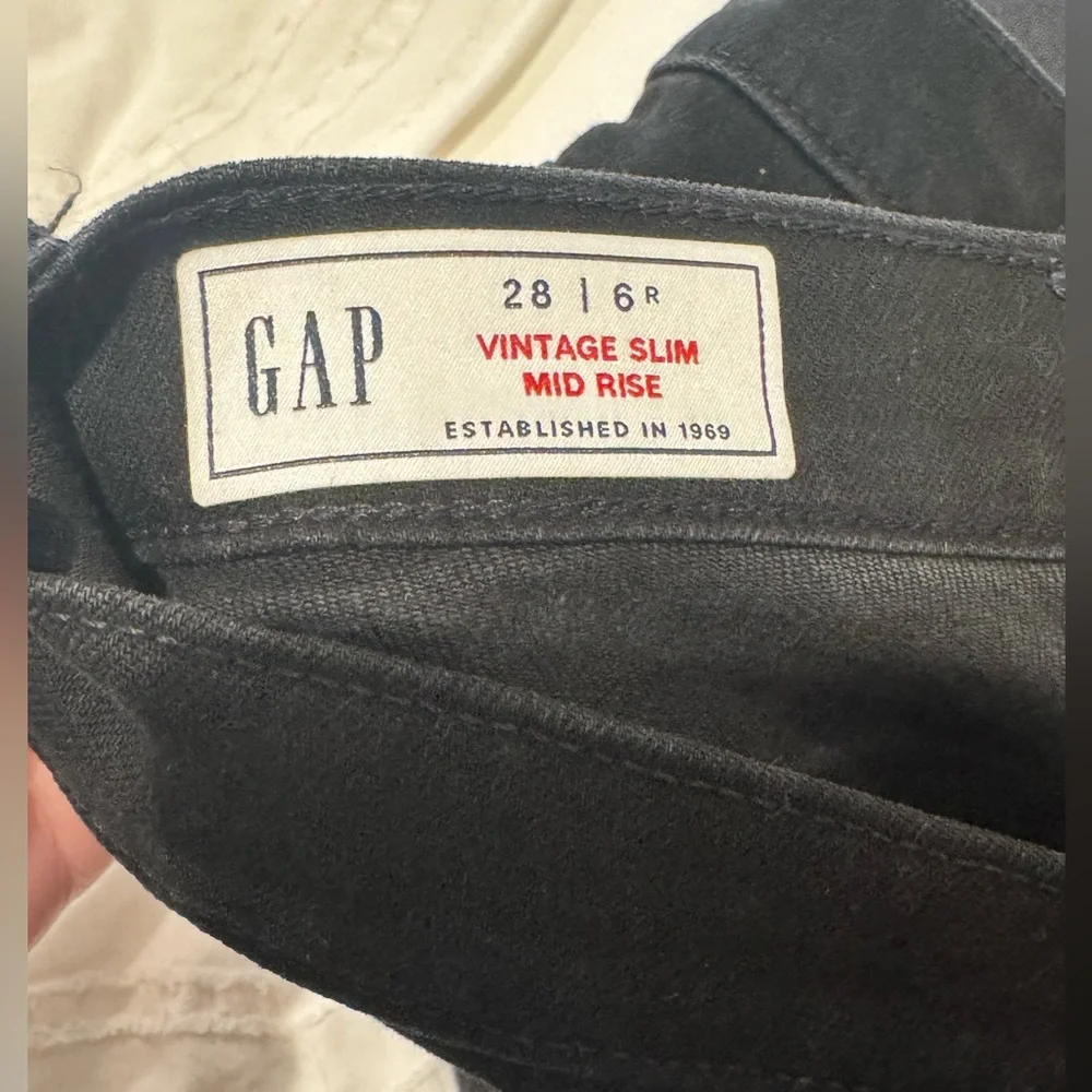 GAP High Rise Vintage Slim Jeans - Black - 28 (6) - Picture 8 of 13